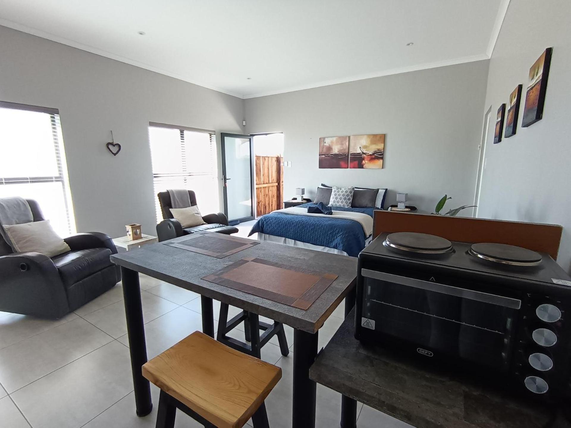 Silver Oaks Airbnb Langebaan