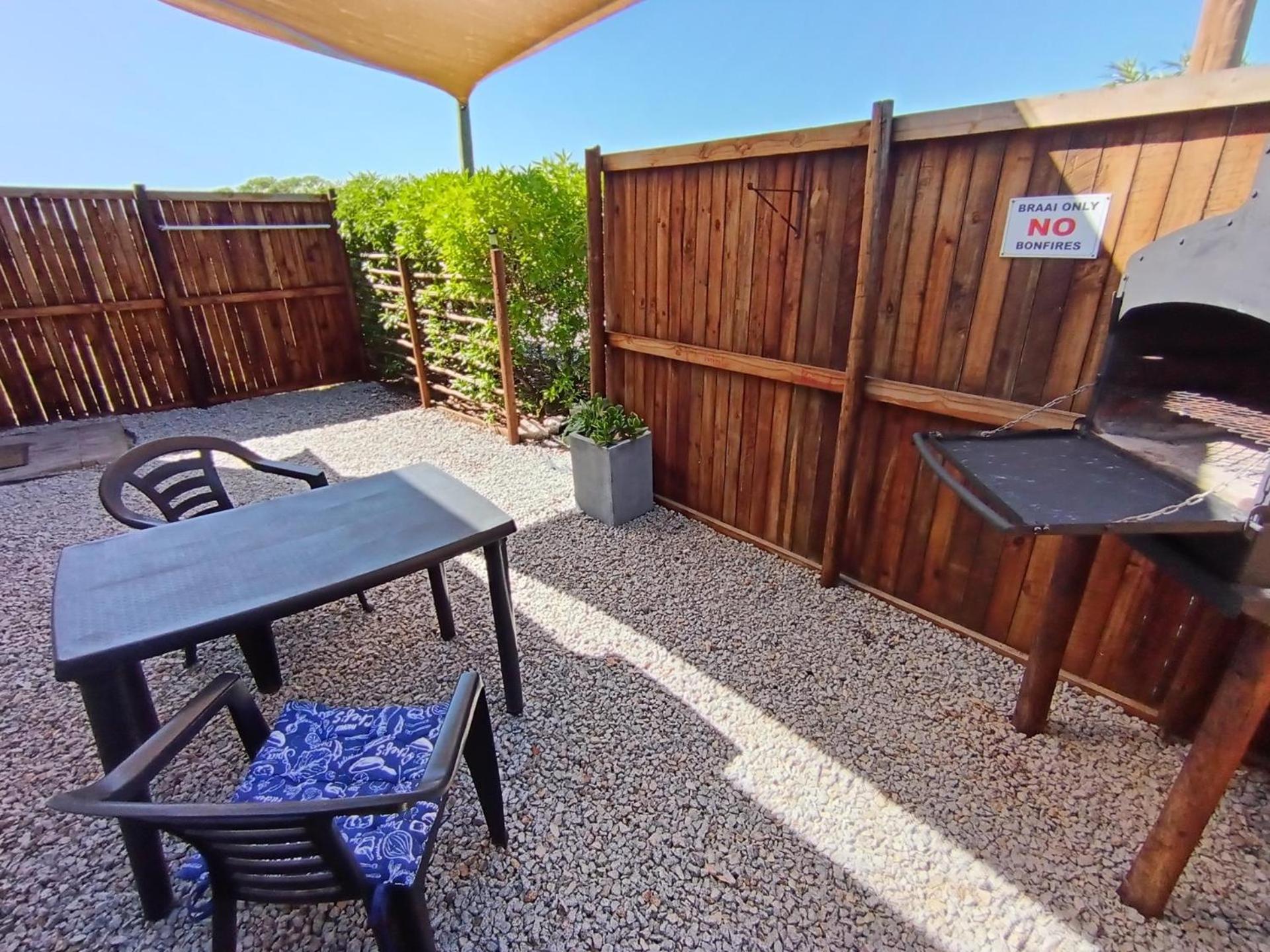Quarto em Acomodações Particulares Silver Oaks Airbnb