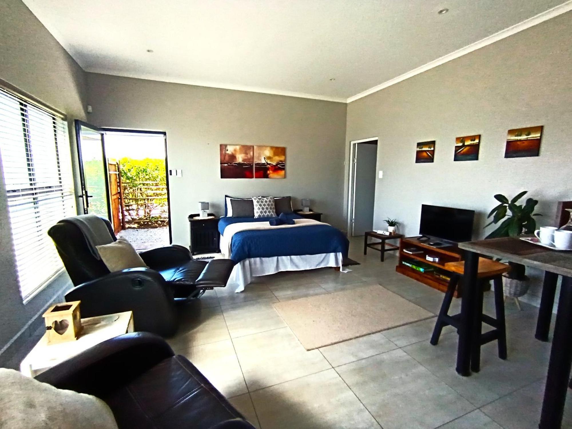 Silver Oaks Airbnb * Langebaan