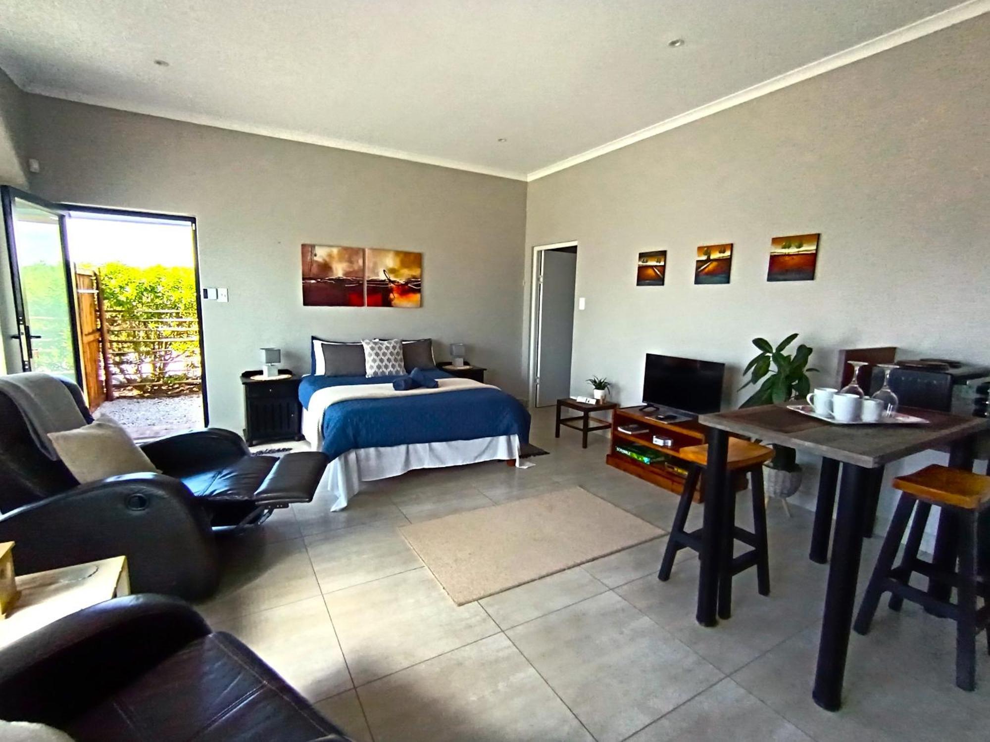 Silver Oaks Airbnb *