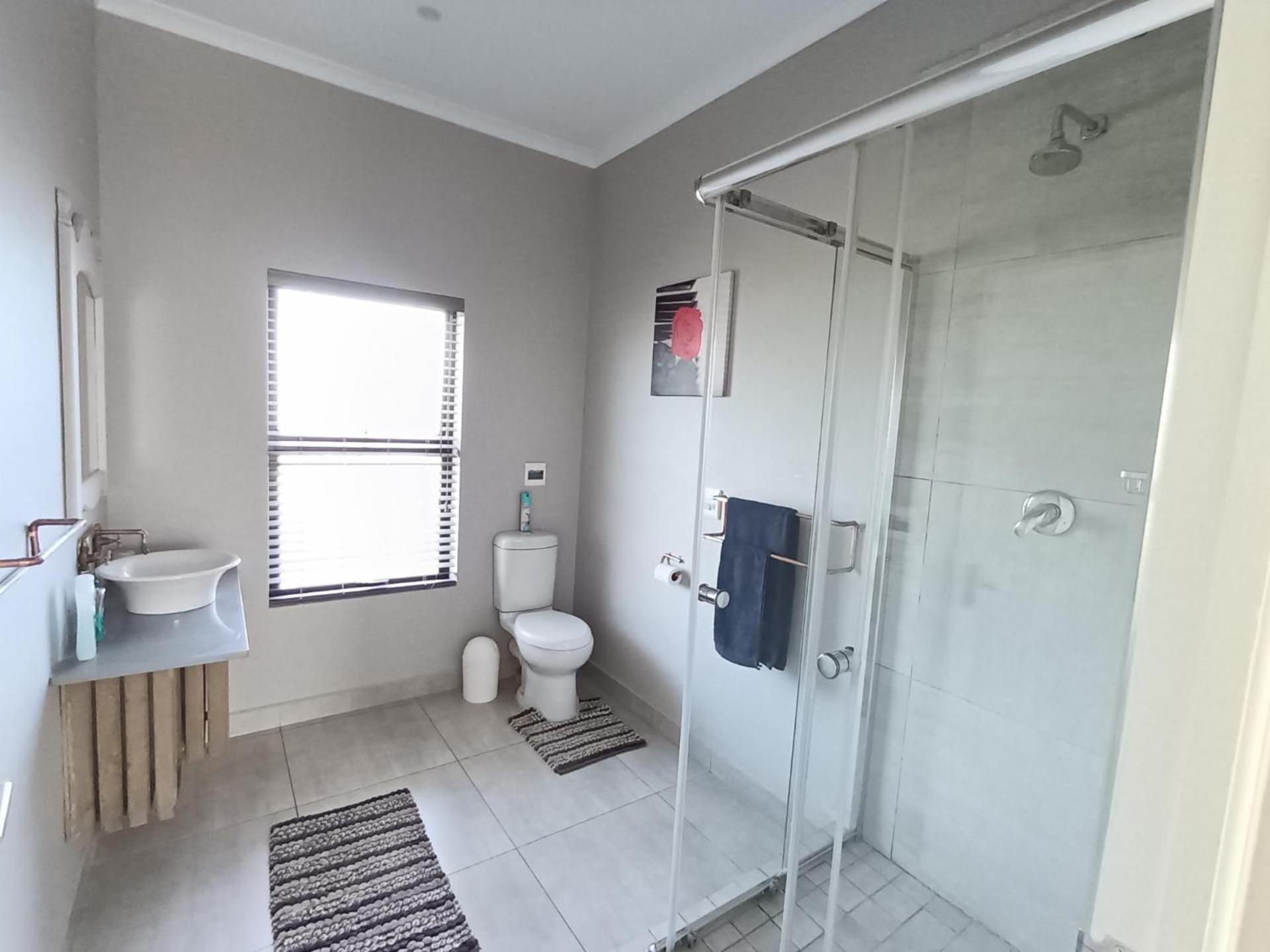 Silver Oaks Airbnb * Langebaan